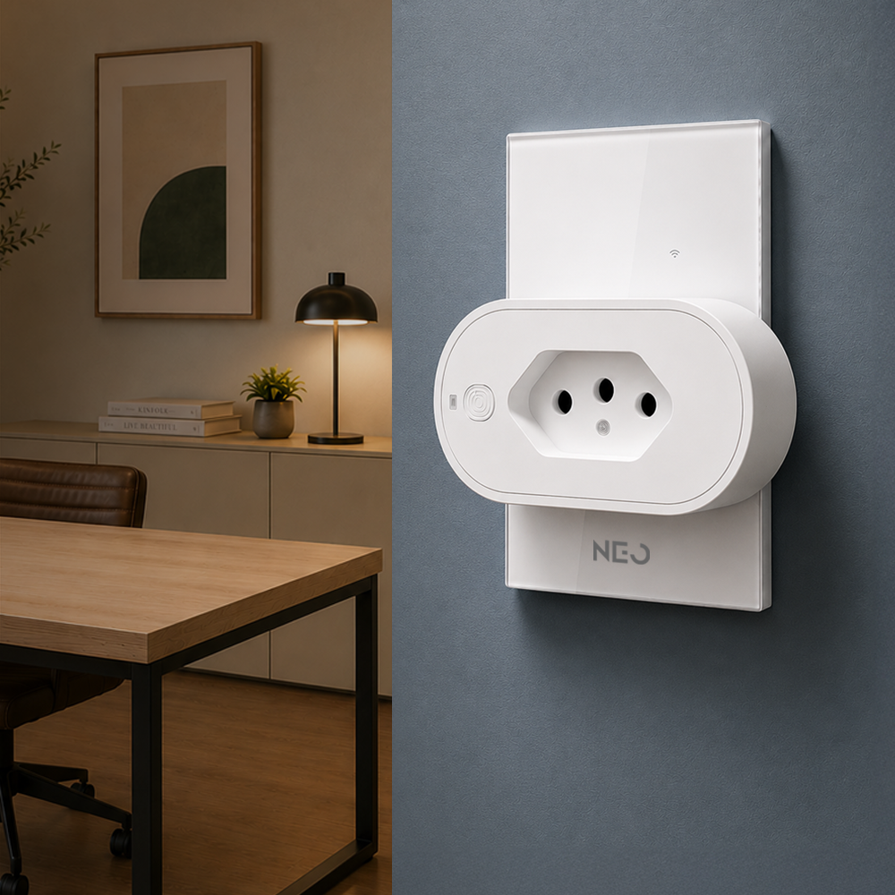 Tomada inteligente Wi-Fi Neo Avant branca, em formato de adaptador compacto, com botão lateral e pinos padrão brasileiro.